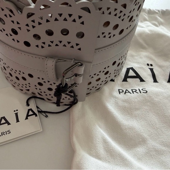 Alaïa Gray Corset Leather Belt NWT and dust bag - Picture 2 of 7